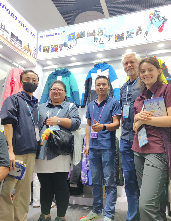 Hot Products and Buyer Favorites