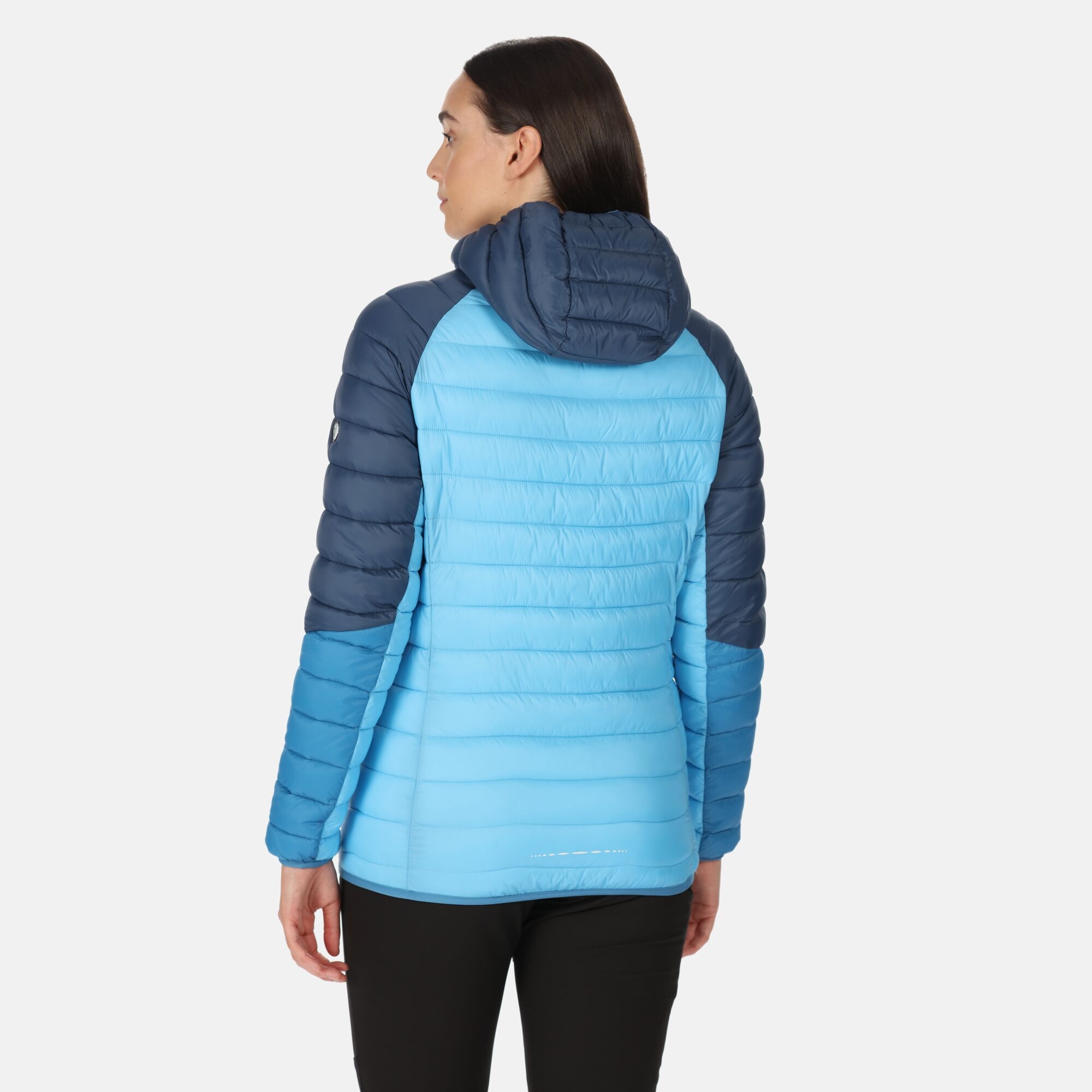 WOMEN-PUFFER-JACKET-01